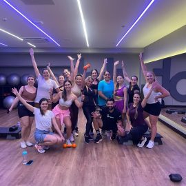 Nova tendência nas academias, Wolf Fit resgata o clima das aulas de ginástica dos anos 90 e 2000