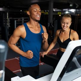 Metas de ano novo: saiba como sair do sedentarismo e começar uma rotina fitness em 2026