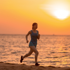 Altas temperaturas pedem adaptação na rotina de exercícios ao ar livre, aponta Personal