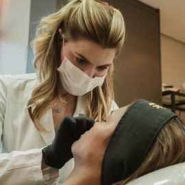 Além das rugas: entenda a abordagem do botox global