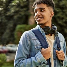 Depois dos 18 anos, o que muda na saúde? Pesquisa internacional chama atenção para prevenção entre jovens