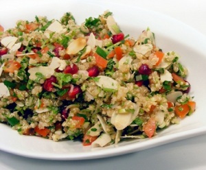 SALADA-DE-QUINOA-COM-AMENDOAS