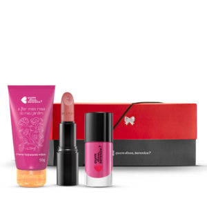 Dia dos Namorados: batom mate rosácia + creme hidratante mãos lado rosa da vida + esmalte pinkina