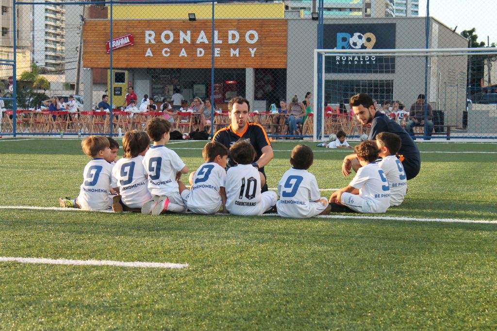 Ronaldo Academy: academia esportiva para crianças e adolescentes