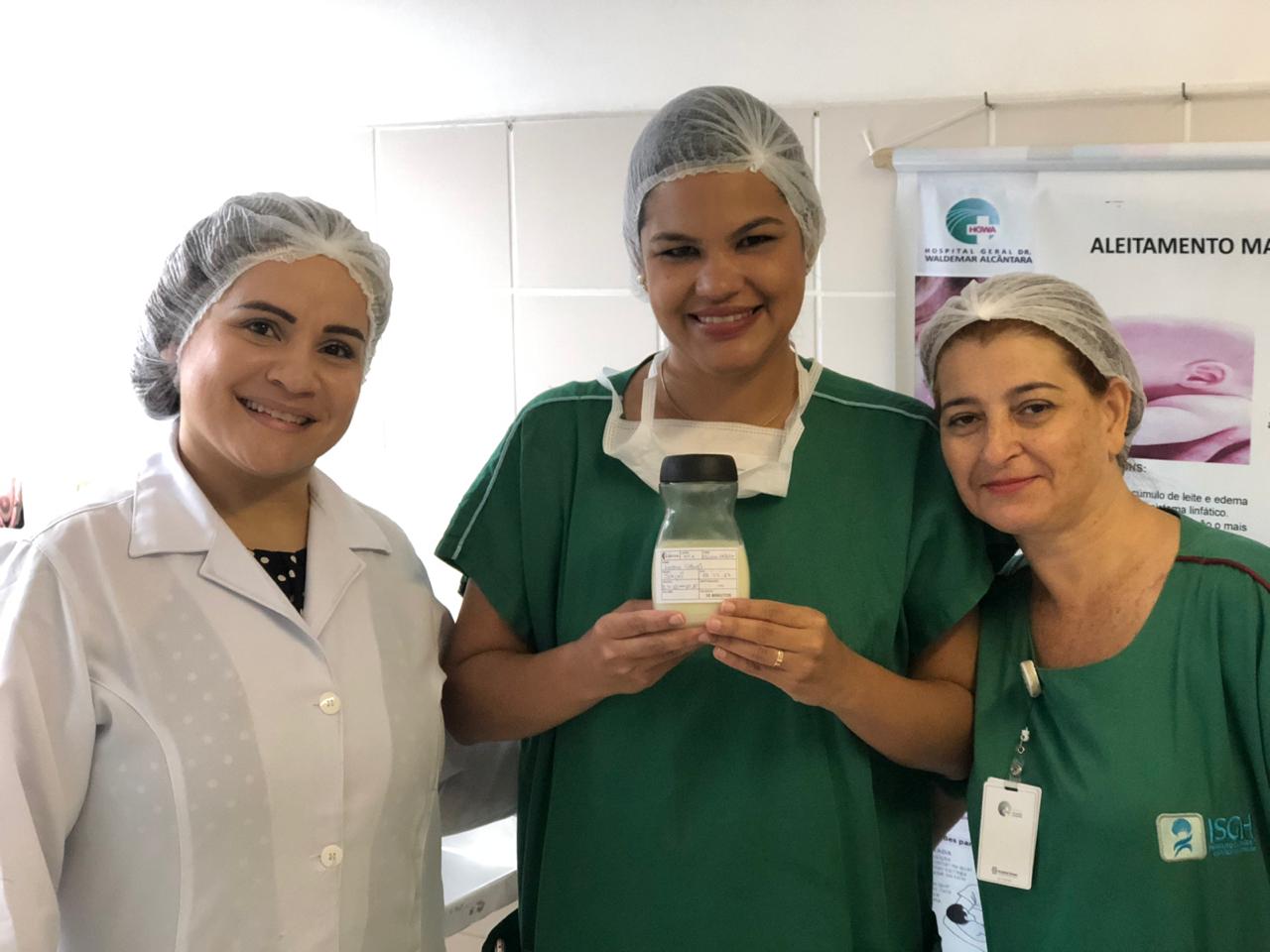 Luciana Cidrão, médica plantonista do Hospital Geral Dr Waldemar Alcântara, começou a doar leite após o nascimento do primeiro filho. (Foto: Assessoria Hospital Waldemar de Alcântara)