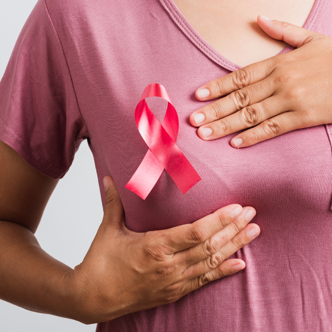 Outubro Rosa é uma campanha mundial de conscientização sobre o câncer de mama. (Foto: Canva Pro)